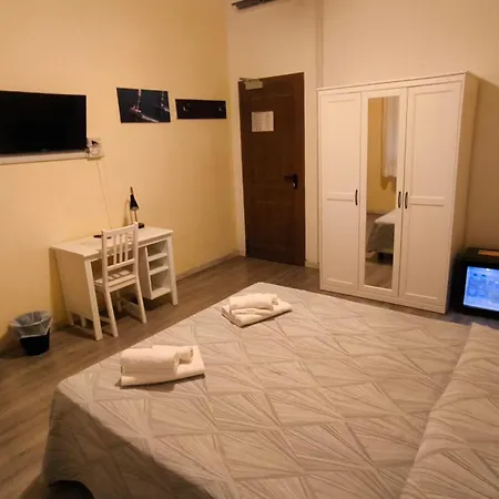 Hotel Giappone Parking Livorno