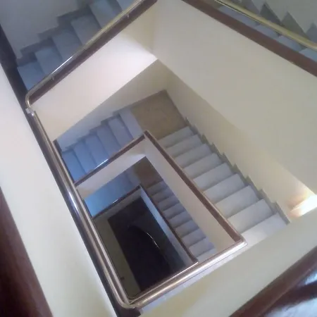 Hotel Giappone Parking Livorno