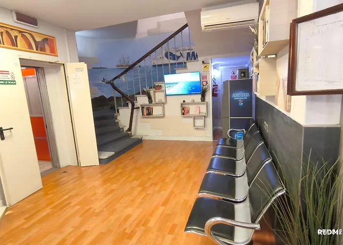 מלון Giappone Parking